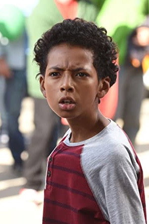 Cristian Fagins as Peeps in Maul Dogs