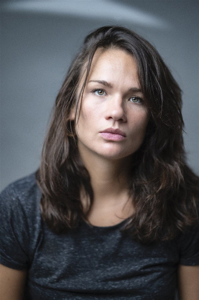 Cécile Fargues as Lori Hunter in Commando Ninja