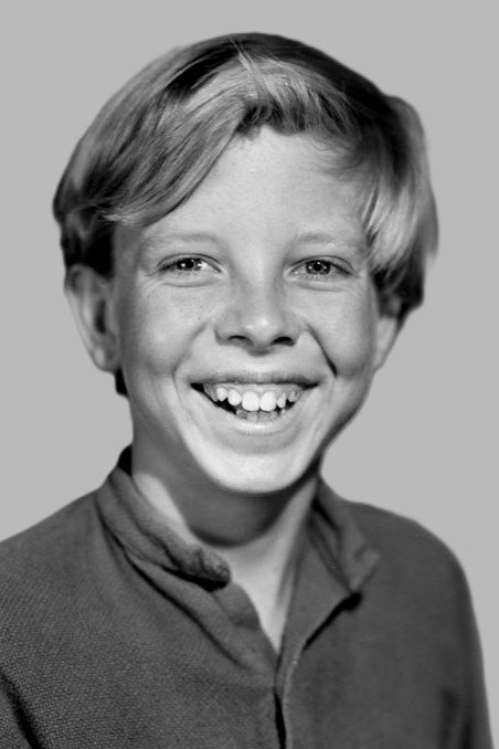 Tommy Ivo as David Gordon in The Lost Volcano