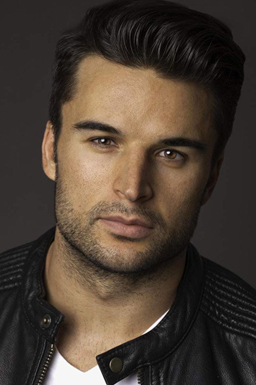 Nathan Tetreault as Lorenzo in Spooners