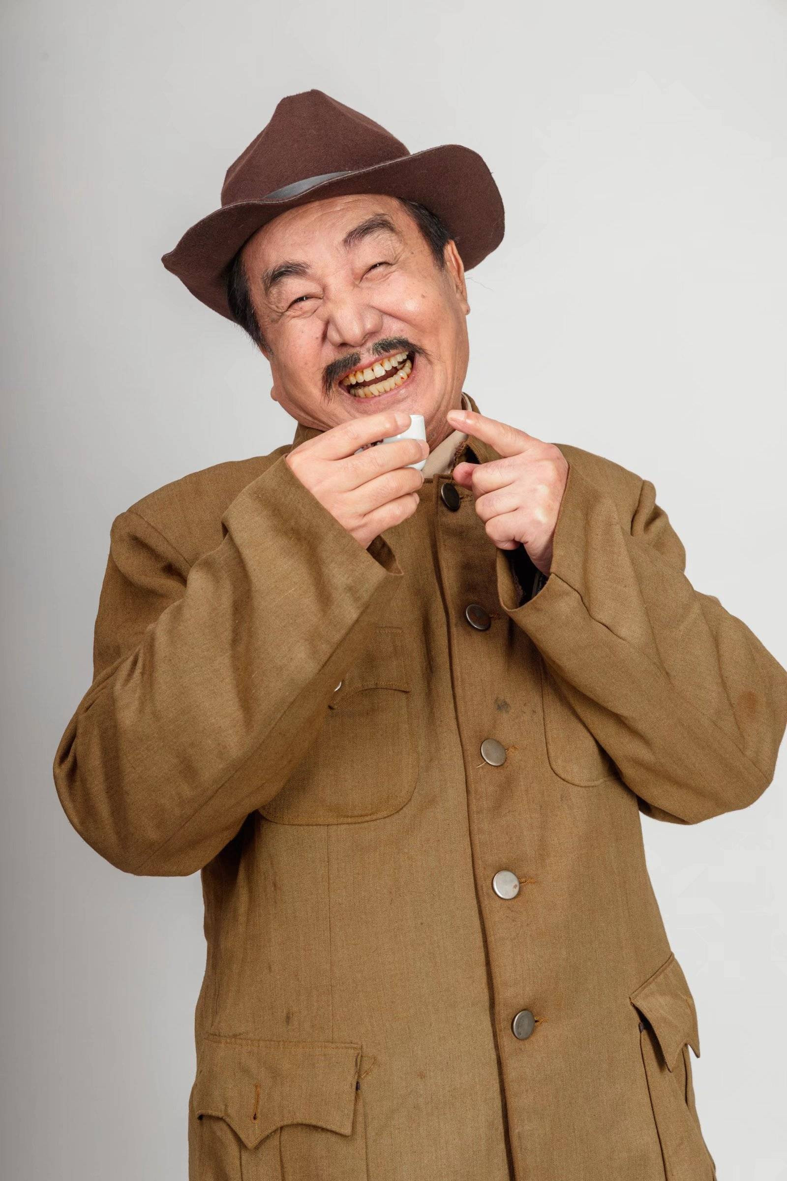 Shen Fa as Yan Deyi in 傻儿传奇