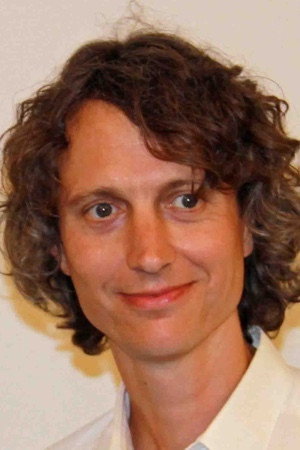 Eike Schweikhardt as Thomas „Thommi” Drombusch in Diese Drombuschs