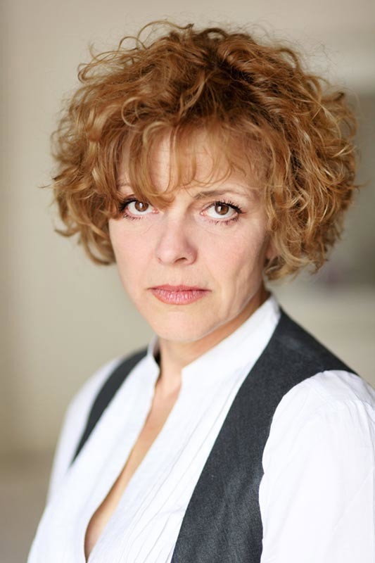 Isabelle Leprince as Lucie Tranh in Les Limiers