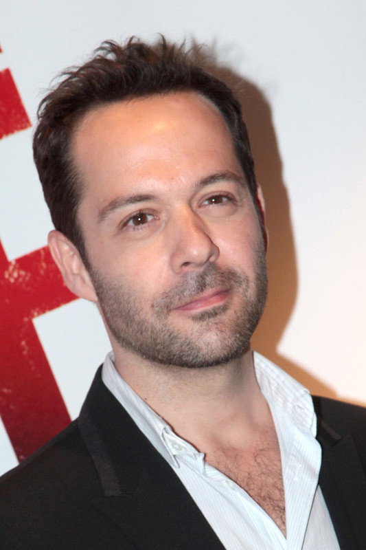 Stéphane Debac as Alfred in Aveugle mais pas trop