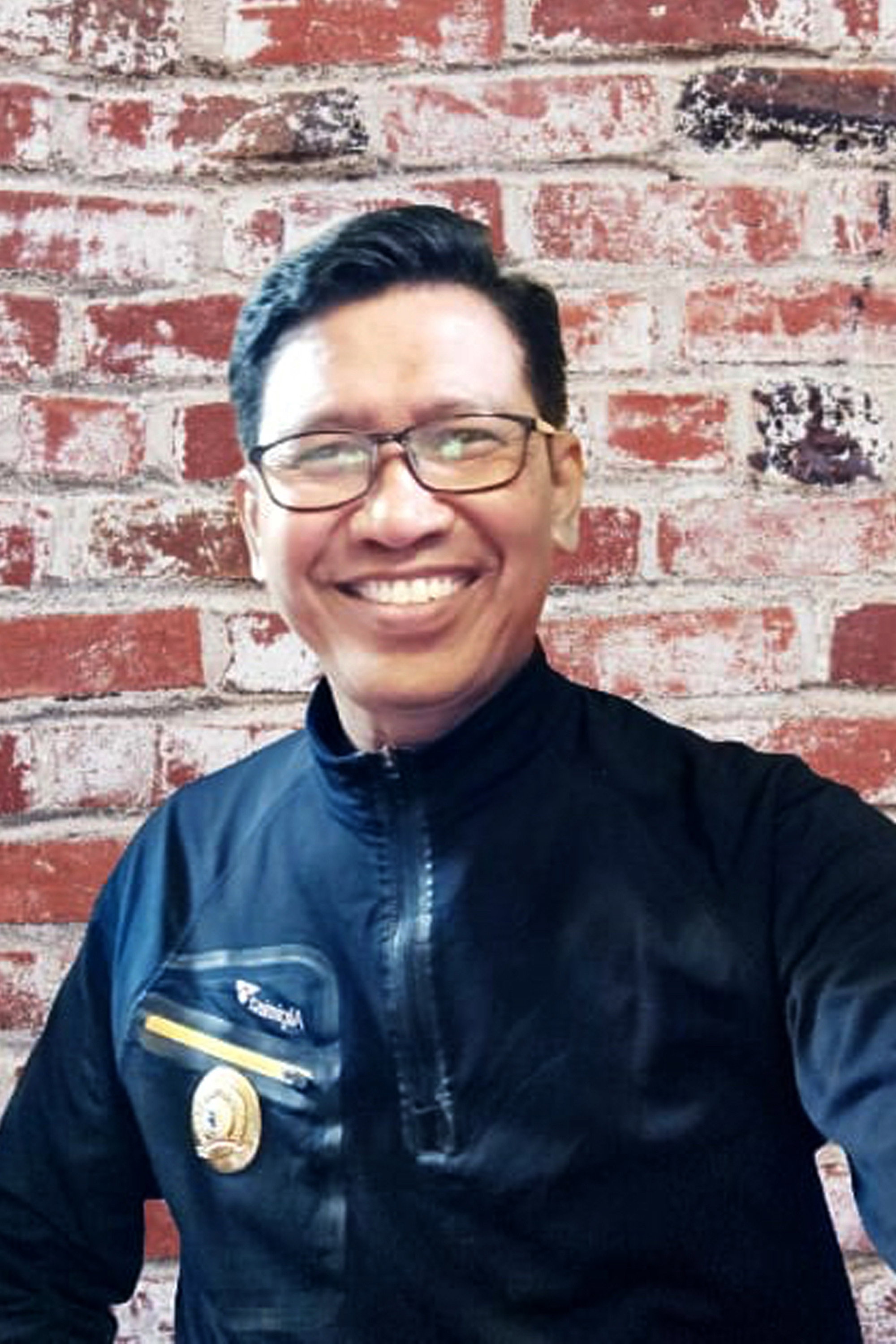 Amir Desar as Ayah Risna in Uang Panai' Maha(r)l