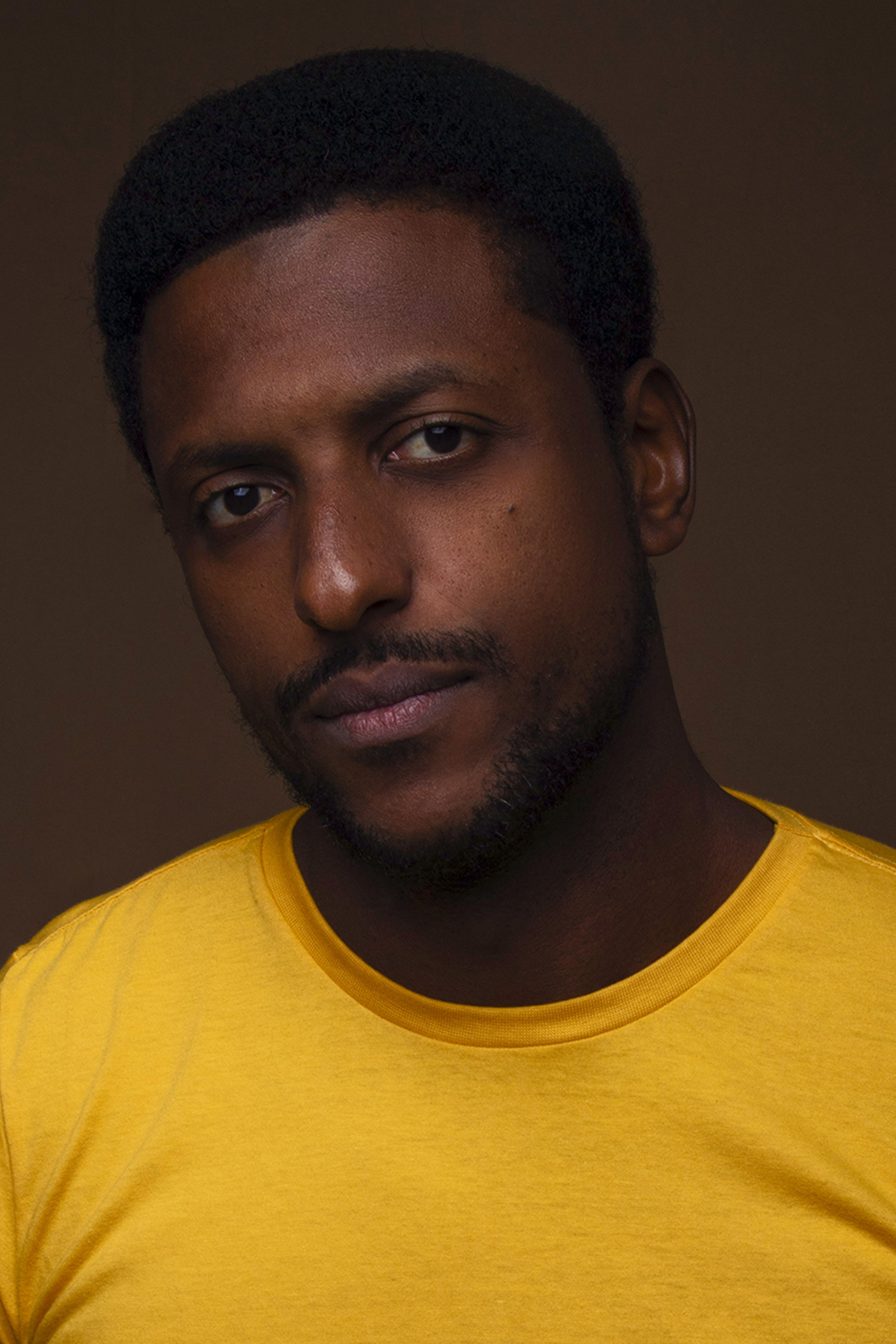 Serginho Clemente as Homem in Is it Christmas?