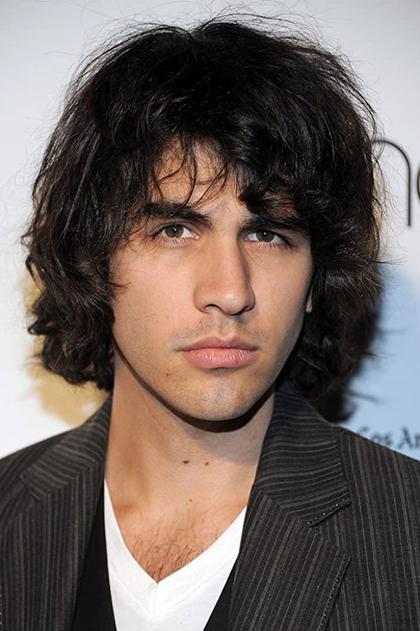 Nick Simmons as Ginko in Starry Eyes