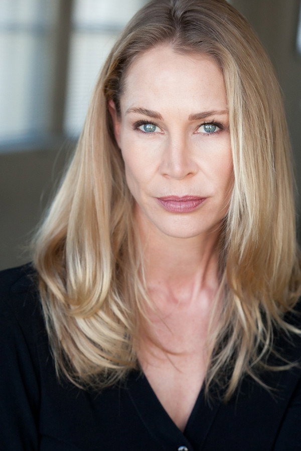 Kathleen Kinmont as Kelly in Halloween 4: The Return of Michael Myers