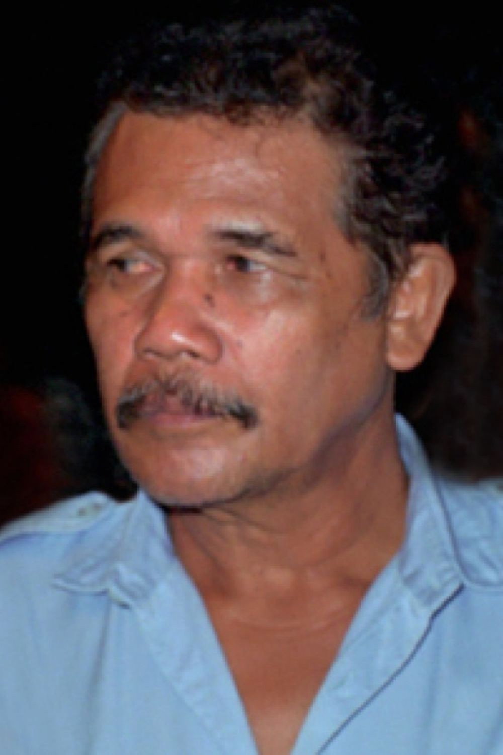 Kusno Sudjarwadi as Sunarya in First Love