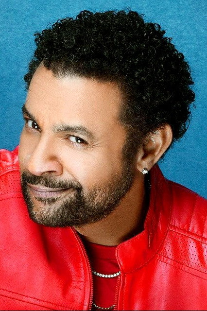 Shaggy as Self - Performer in Disney Channel Holiday Party @ Walt Disney World