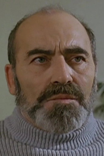 Dietmar Richter-Reinick as Vater Huflattich in School Ghost