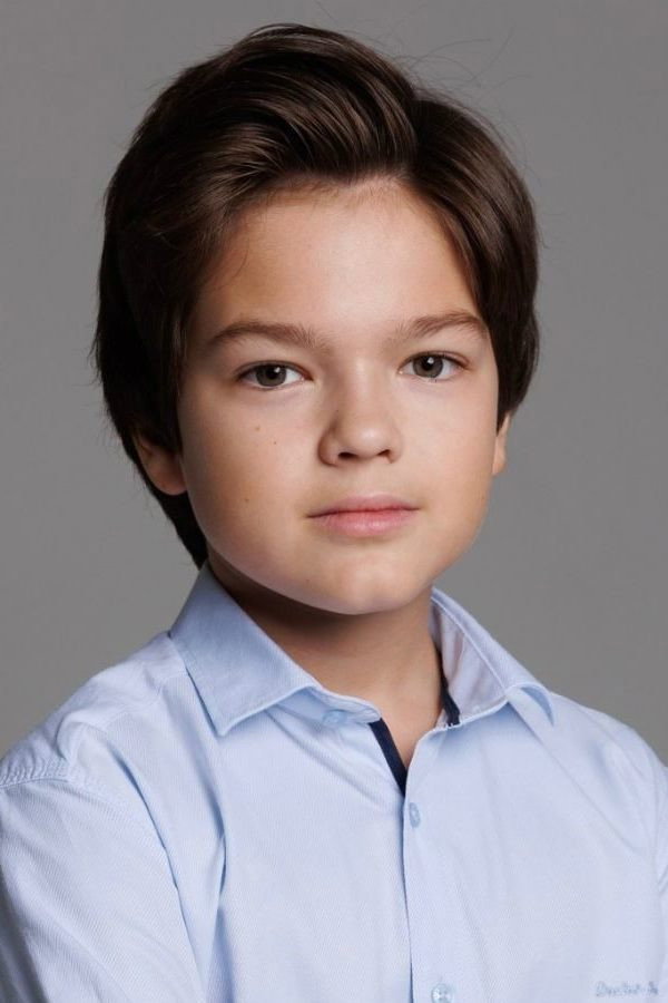 Илья Синцов as Savva in Kris+Tina
