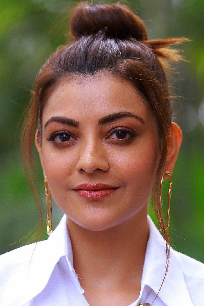 Kajal Agarwal as Chitra in Businessman