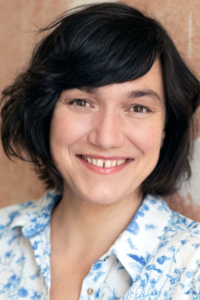 Stephanie Petrowitz as Ella in Ella & Nell