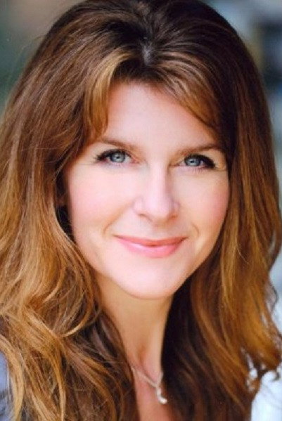 Connie Hyde as Linda in Lost Christmas
