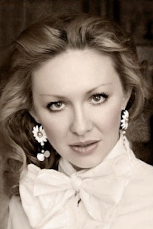 Alexandrina Balandina as mother in Dead Lucky