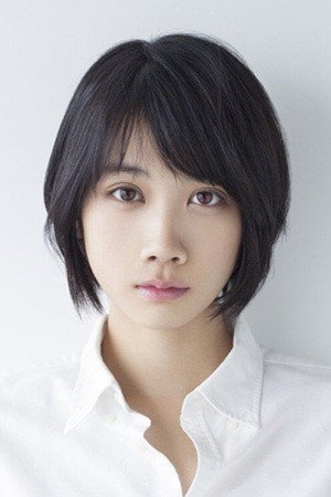 松本穂香 as Shizuku Aomine in Tatsuki: Too Kind for School