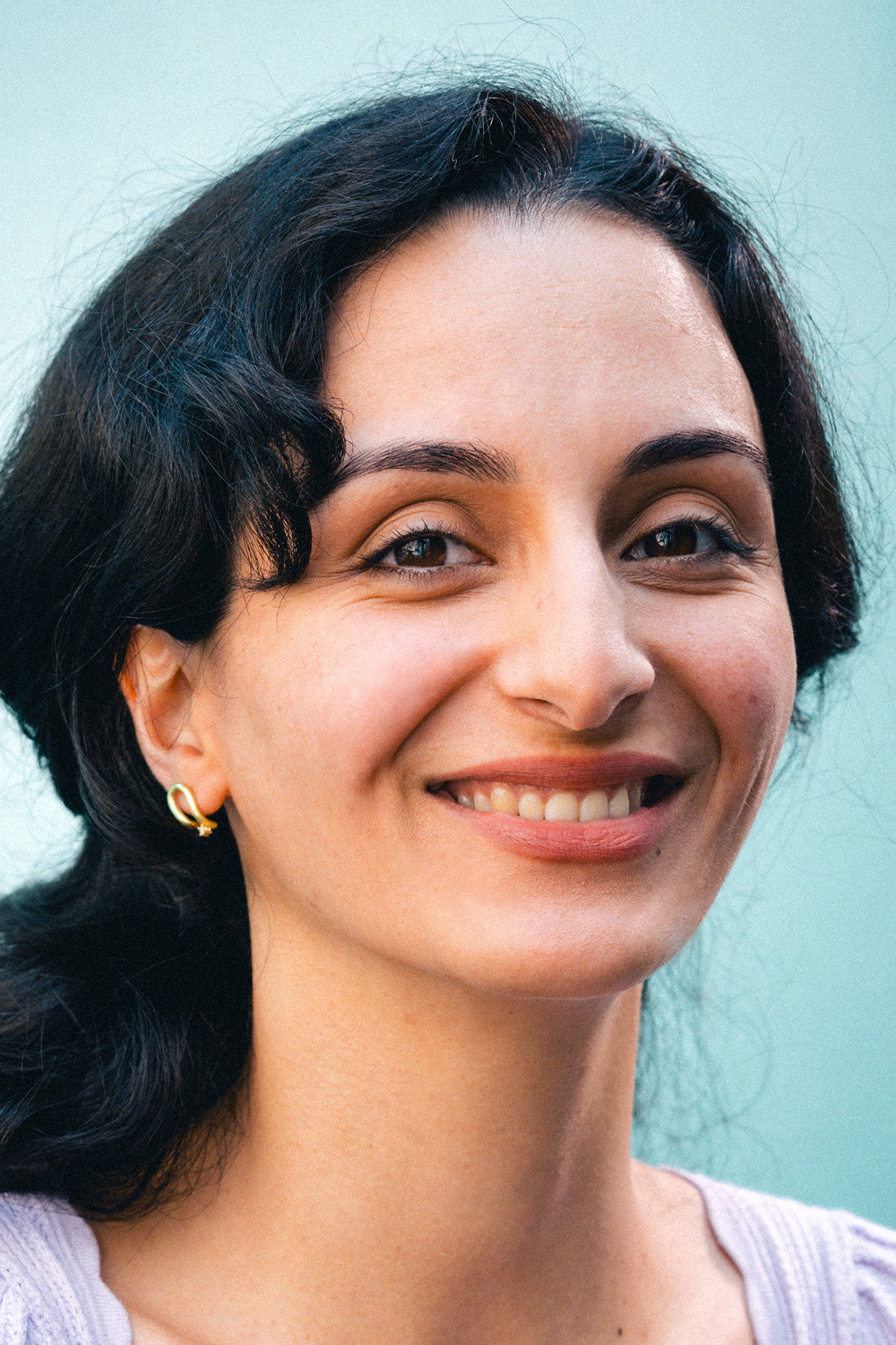 Safak Sengül as Çena in Clashing Differences