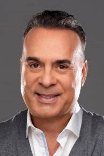 Φώτης Σεργουλόπουλος as Self - Host in TV Tiglon