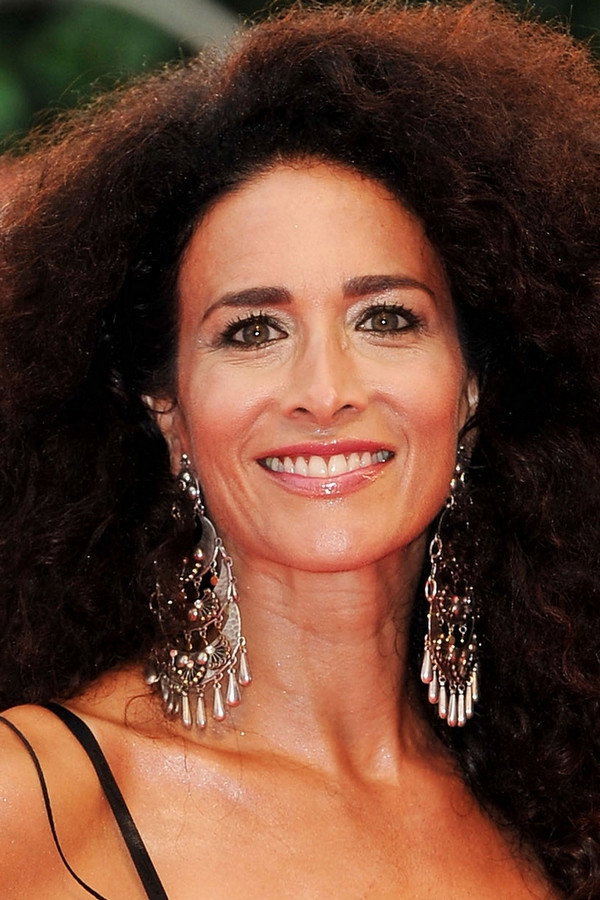 Randi Ingerman as Kelly Scalia in L'isola dei segreti - Koré