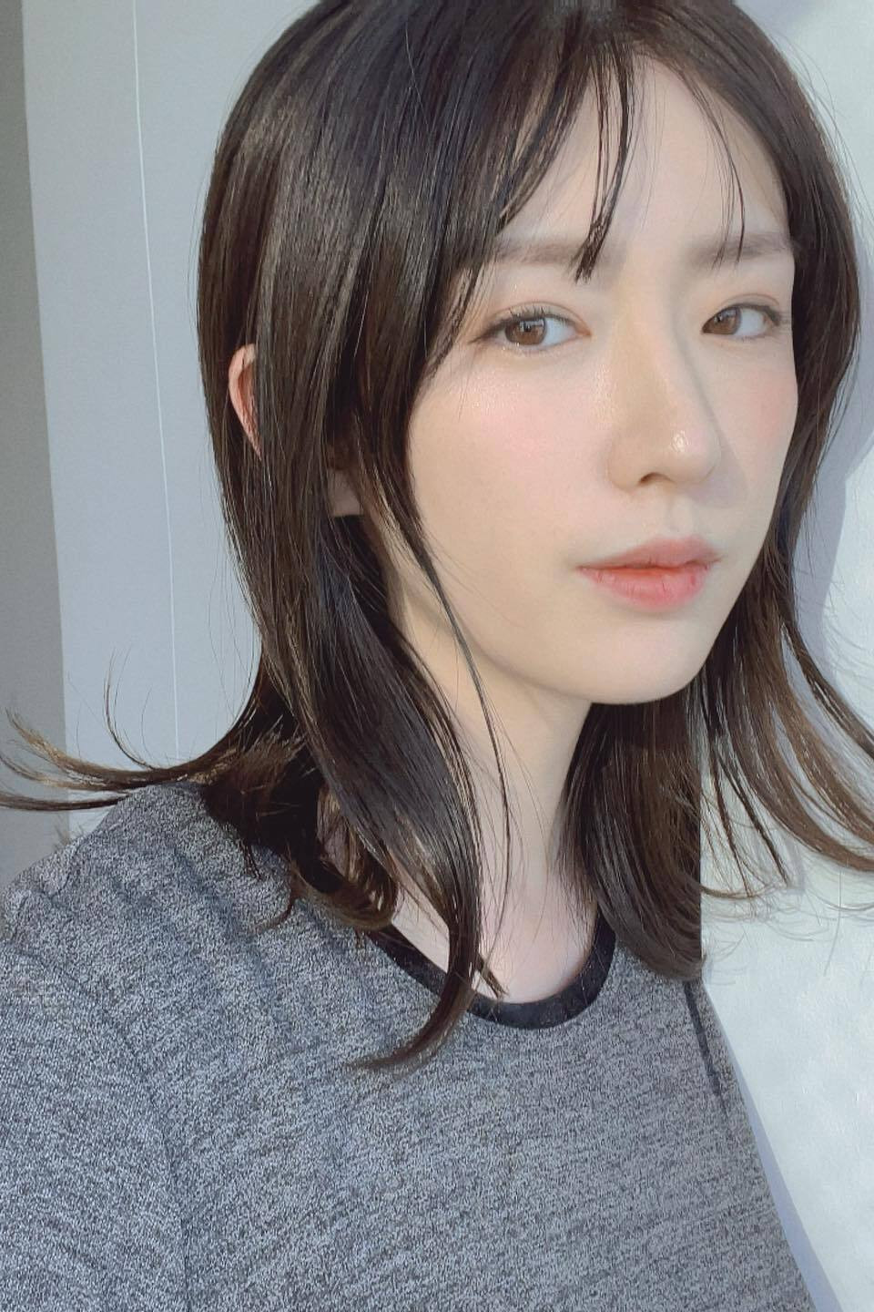 Yuzu Higuchi as Fujisawa Airi in Close Range Love