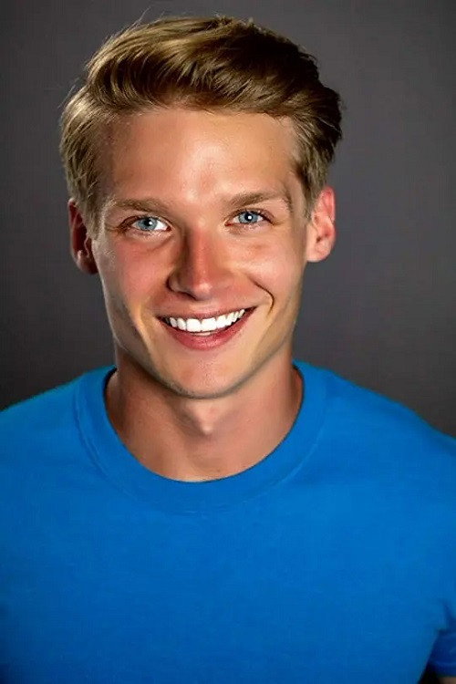 Kyle Rezzarday as Frat Boy in Mones