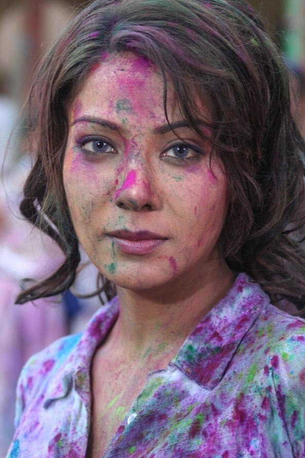 Hina Tasleem as Catherine (as Hina Rehman) in Ghutan
