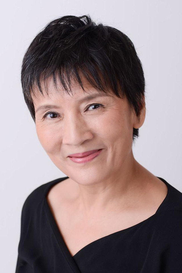 根岸季衣 as Angry Citizen in Unlucky Monkey
