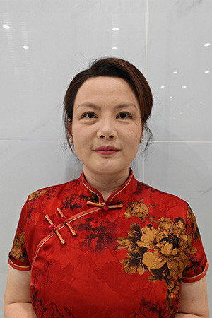 Li Huijun as Mu Guiqin in We Girls