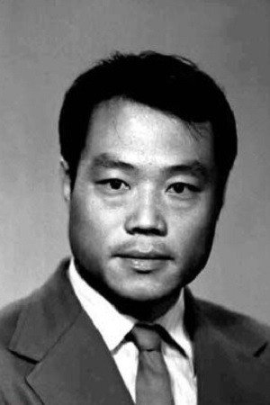 Li Shilong as 阿龙 in Man's World & Spirit