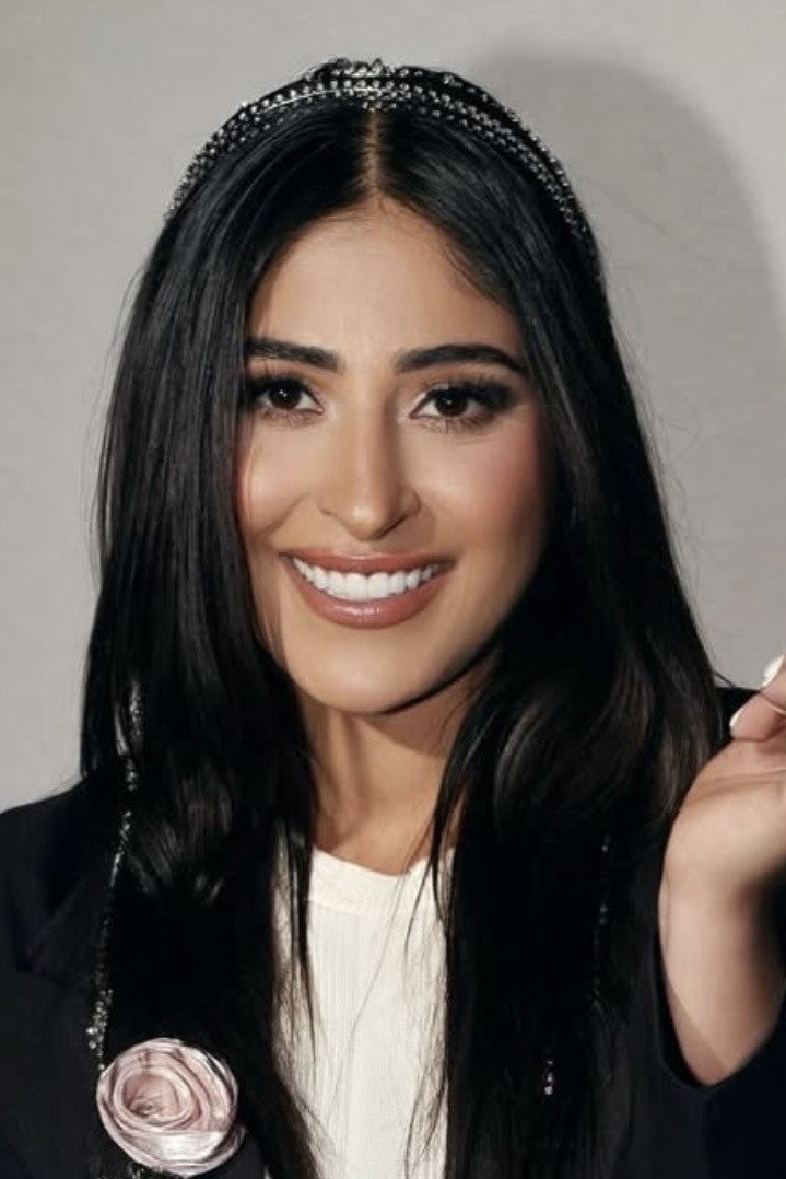 شجون as Mai in Sadiqati Alazizat