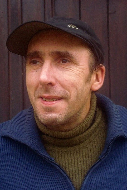 Manu Layotte as Poisson in Rai