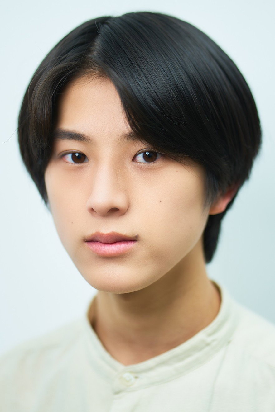 Akune Haruse as Tatsumi in Therapy Game