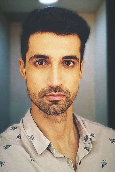 Aalekh Kapoor as Aravind Subramanian in Pharma