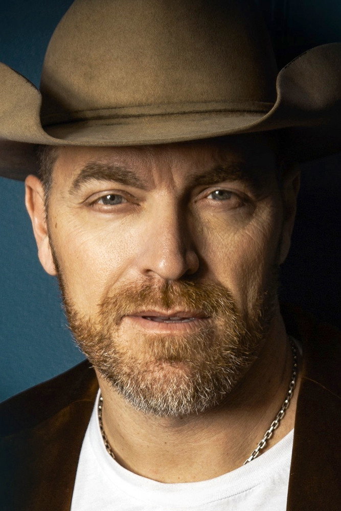 George Canyon as Daryl in Christmas Miracle