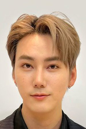 Cheang Worachat Thamrongvarangkul as Ohm (segment "Non-verbal") in Timeline 2