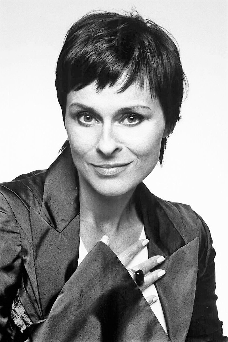 Lisa Stansfield as Ruth Williams in The Edge of Love