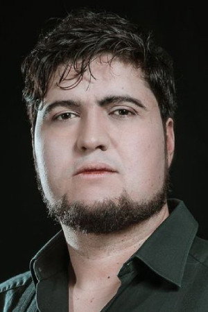 Fernando Bonilla as Jerónimo Ponce in La oficina