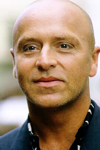 Wilfried Baasner as Boris Ottinski (Otto) in Der blaue Diamant