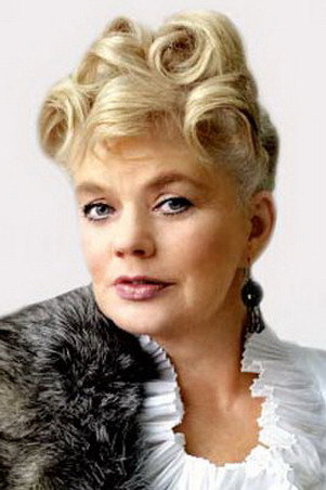 Mirdza Martinsone as Jeannie Gordon in Mirage