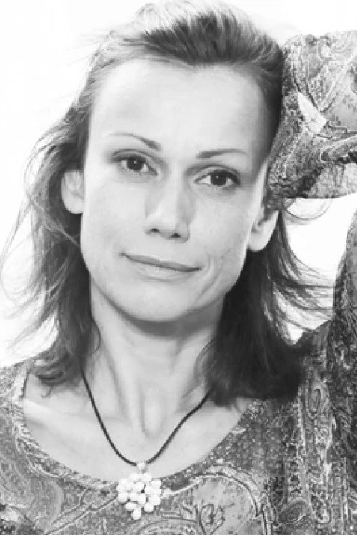 Simone Greiss as Various (voice) in Empire of Atlantis