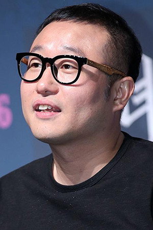 정병길 as Passersby in Bandhobi