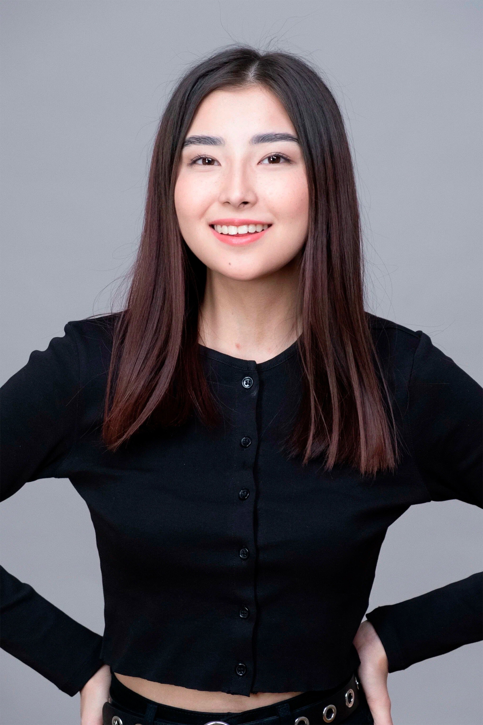 Merey Makazhan as Aiym in Black Box