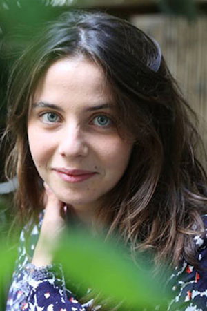 Éva Lallier as Romy in Life after killing