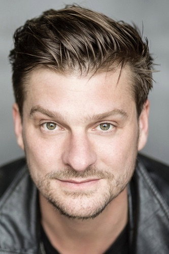 Matthi Faust as Hans Alexander Dahn in Bedways
