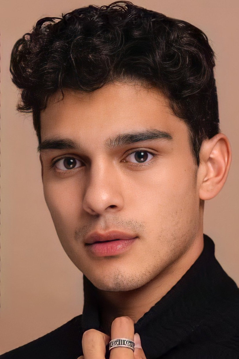 Anthony Keyvan as Quincy 'Q' Shabazian in XO, Kitty