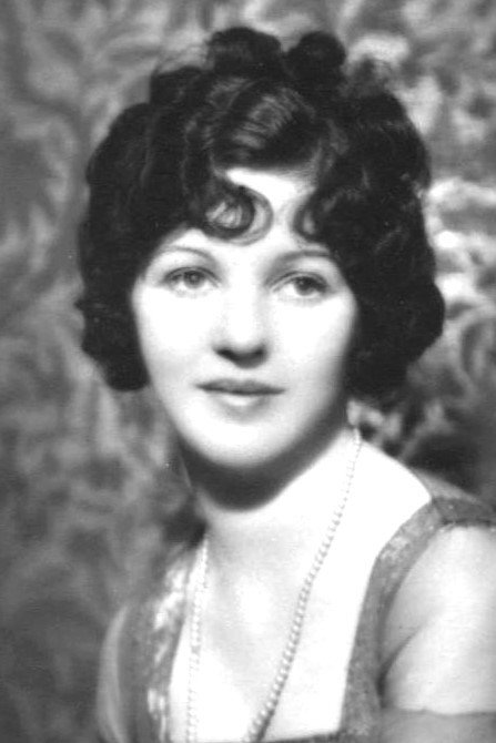 Margaret Shelby as Mildred Holcombe in Environment