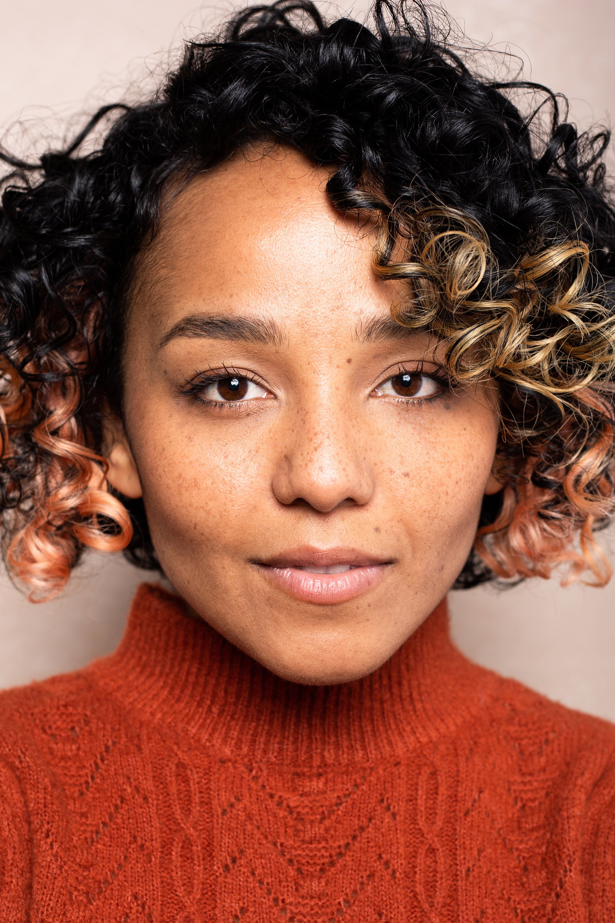 Yumarie Morales as Rita in Sintonia