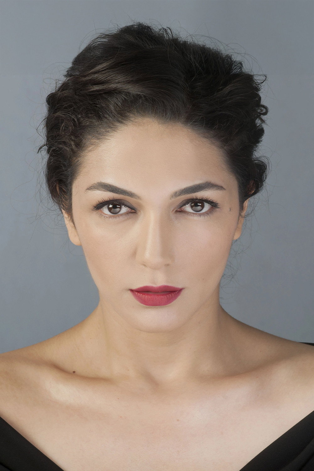 Şebnem Hassanisoughi as Merve in Method