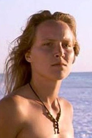 Maya Gaugler as German Woman in Sous le Sable